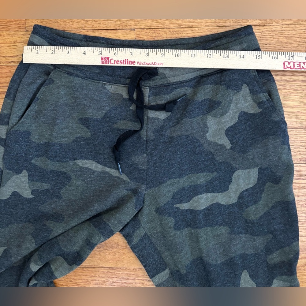 Victoria’s Secret PINK Jogger Set Women’s Medium Camouflage Pockets Logo Casual - Picture 10 of 12